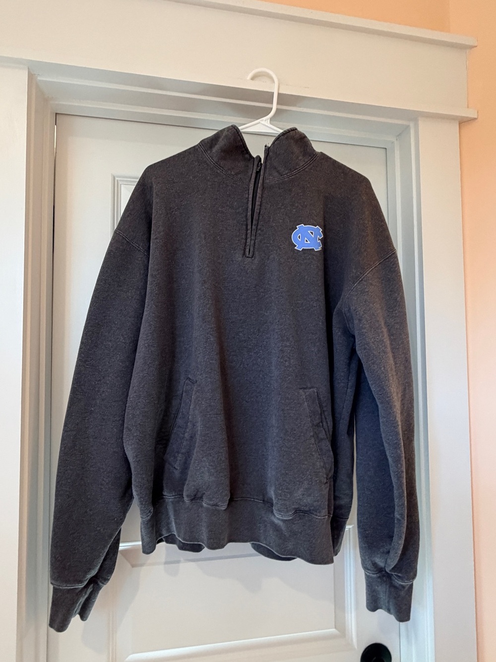 University of North Carolina Charcoal Quarter-Zip Sweatshirt XXL